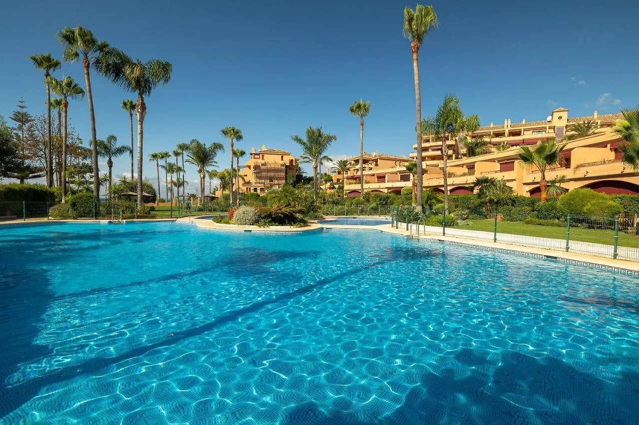 Magnifico Apartamento De 3 Dormitorios En Riviera Andaluza Estepona Apartment