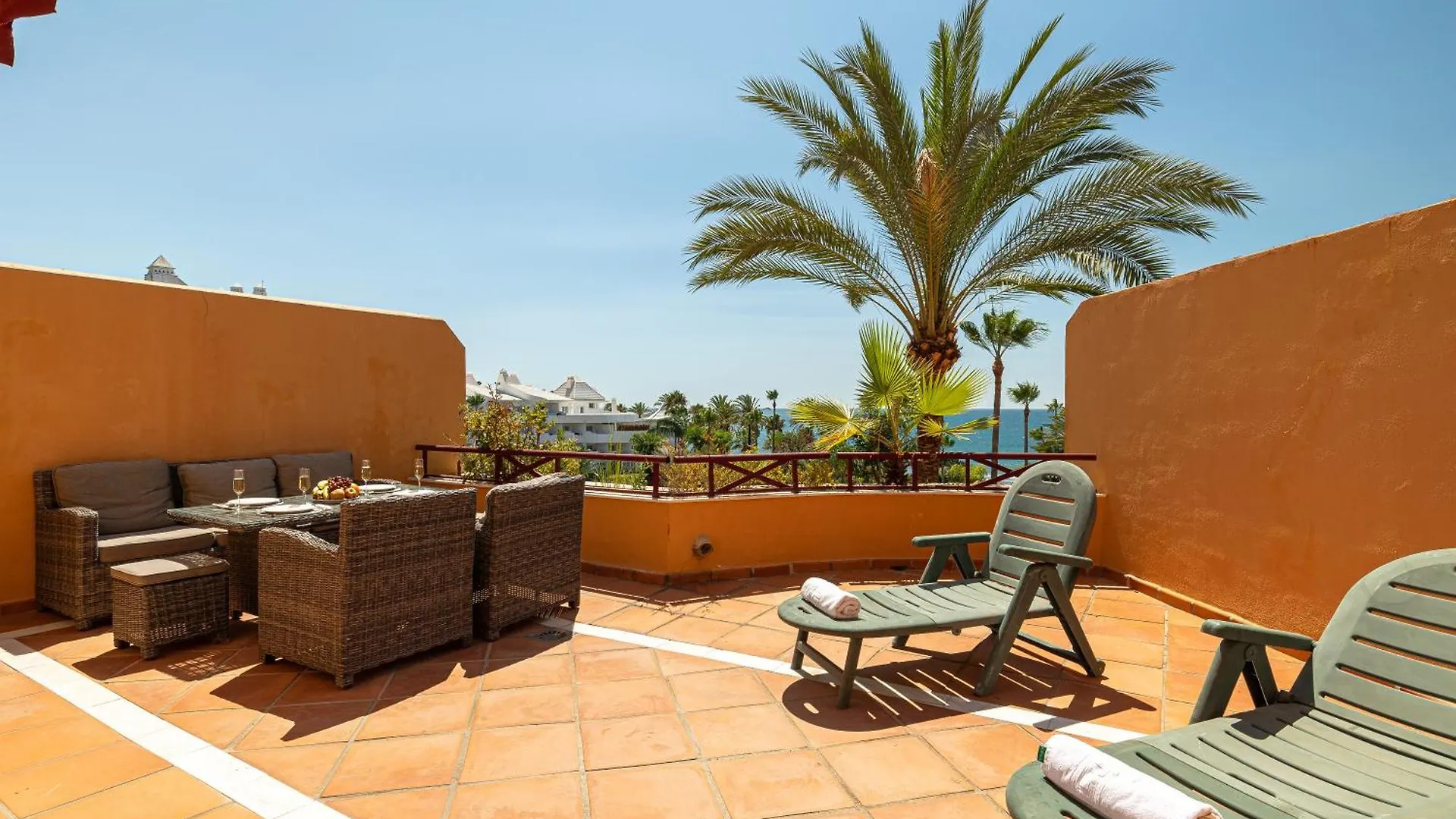Magnifico Apartamento De 3 Dormitorios En Riviera Andaluza Estepona Spain